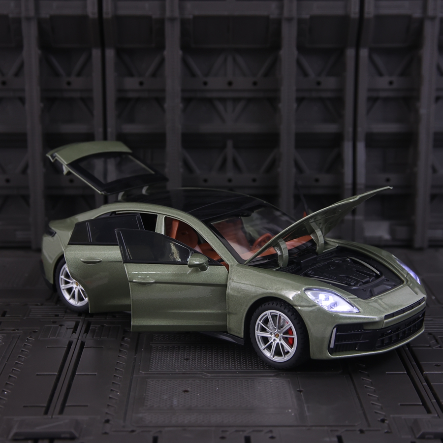 1:24 Simulate Porsche Panamera - огляд і ціна Audio Music Car